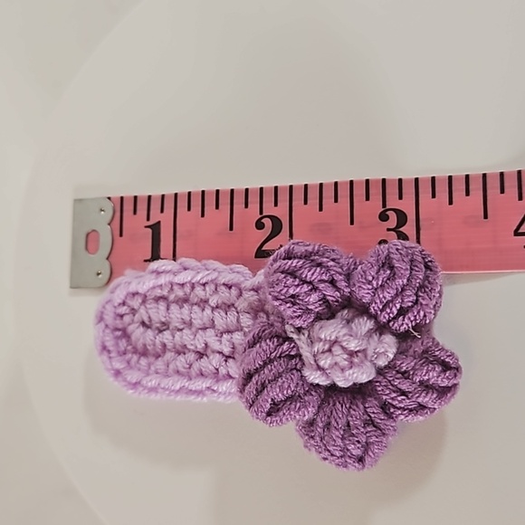 Hand Crafted Hand Knit Crochet Hair Clip Handmade Snap Clip Purple Floral Design - Picture 9 of 17